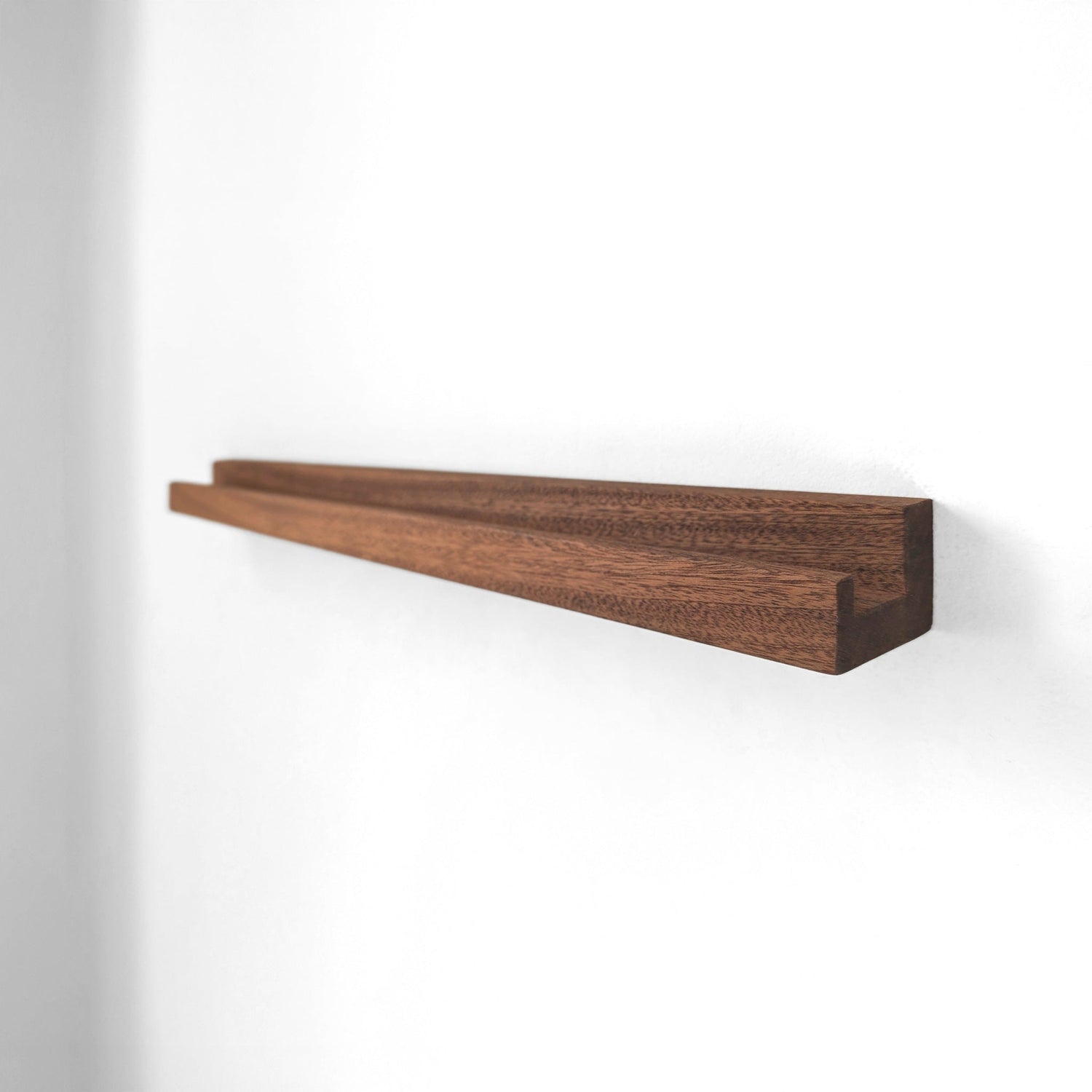 Picture Ledge Display Shelf