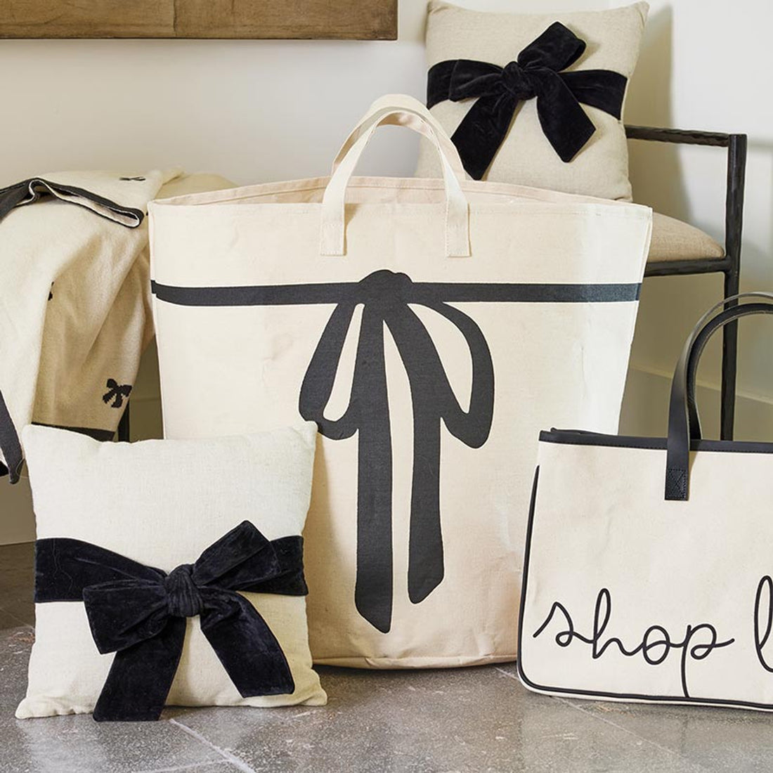 Large Canvas Storage Tote - Bow