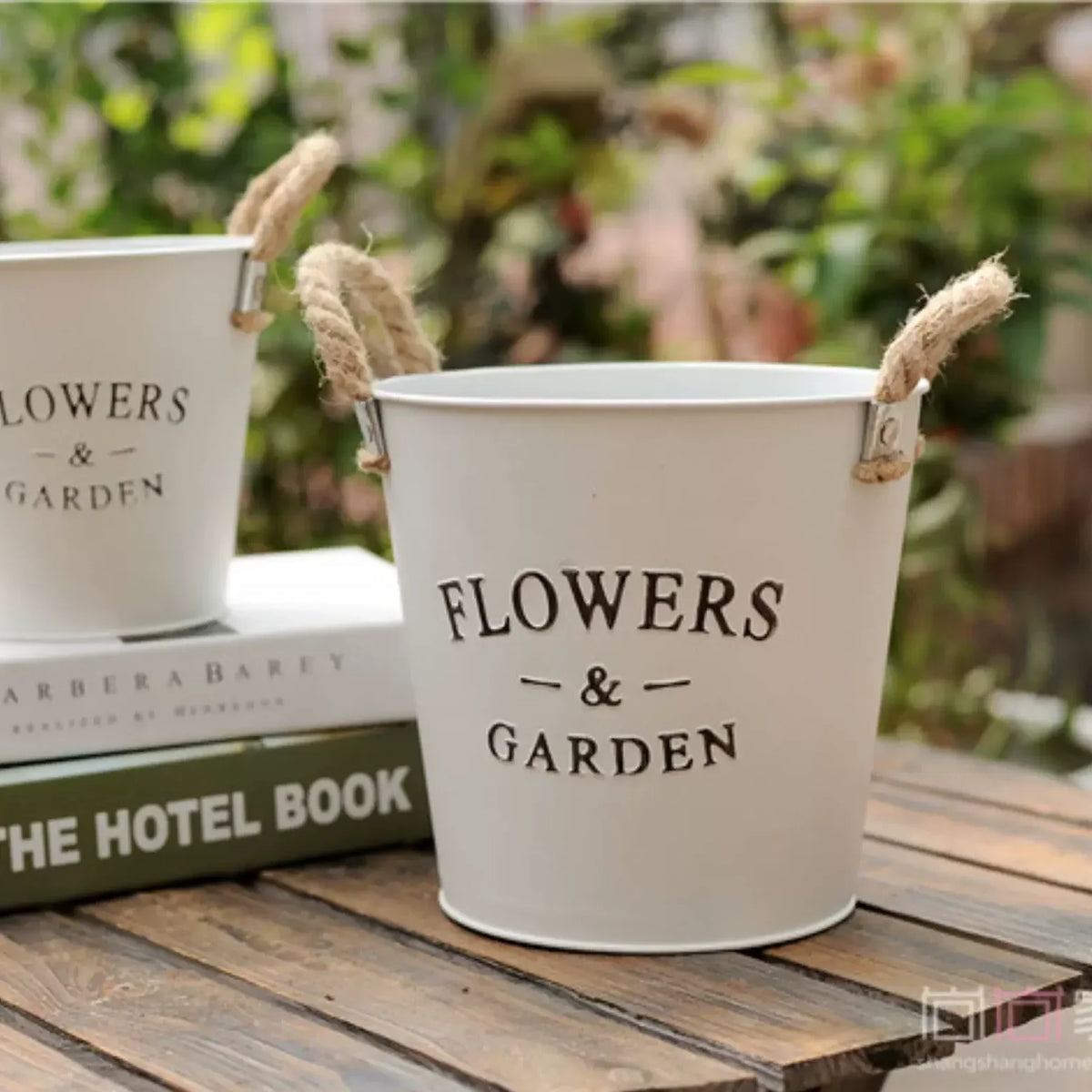 Farmhouse Metal Flower Bucket