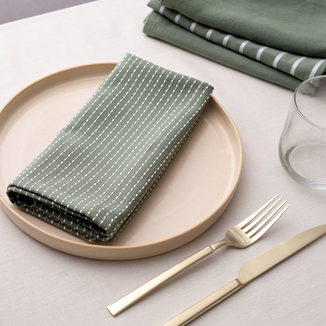 To Each Their Own napkin set - Kale &amp; White
