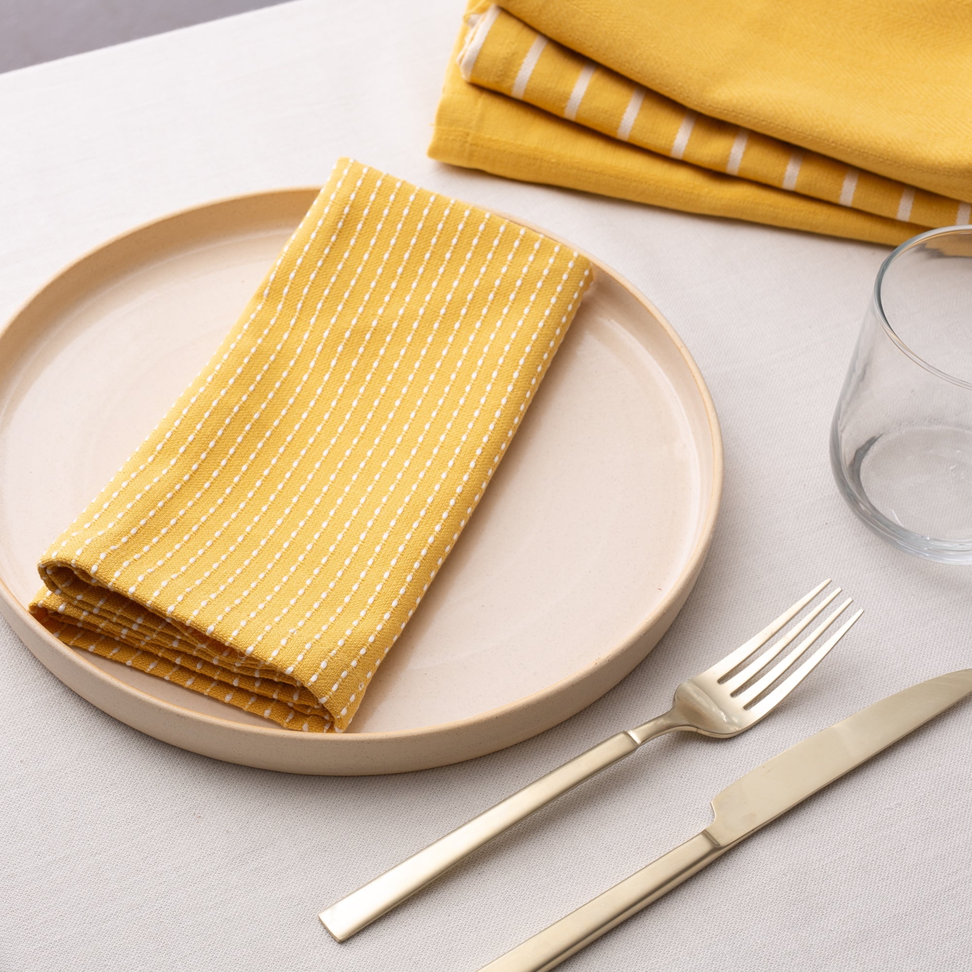 To Each Their Own napkin set - Turmeric &amp; White