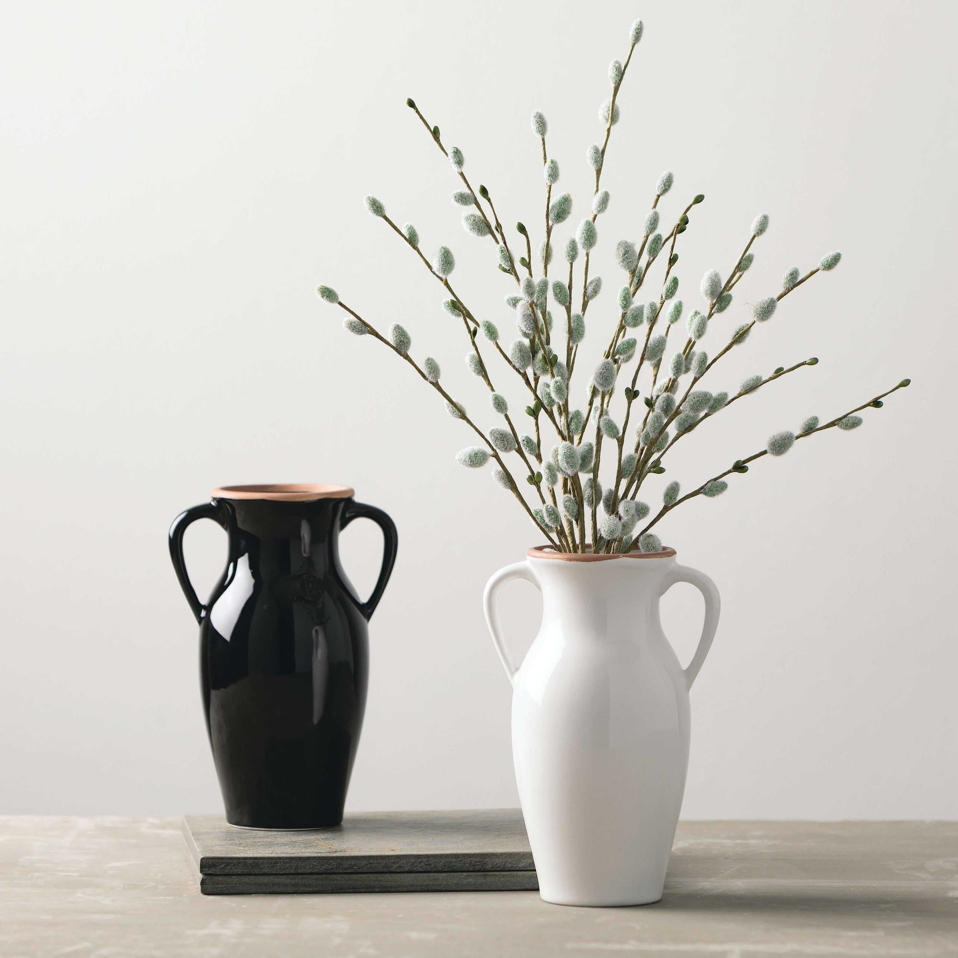 NATURAL RIMMED ONYX URN VASE