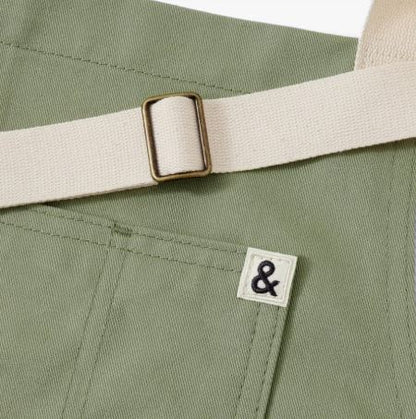 Winnie the Pooh Hunny Essential Apron