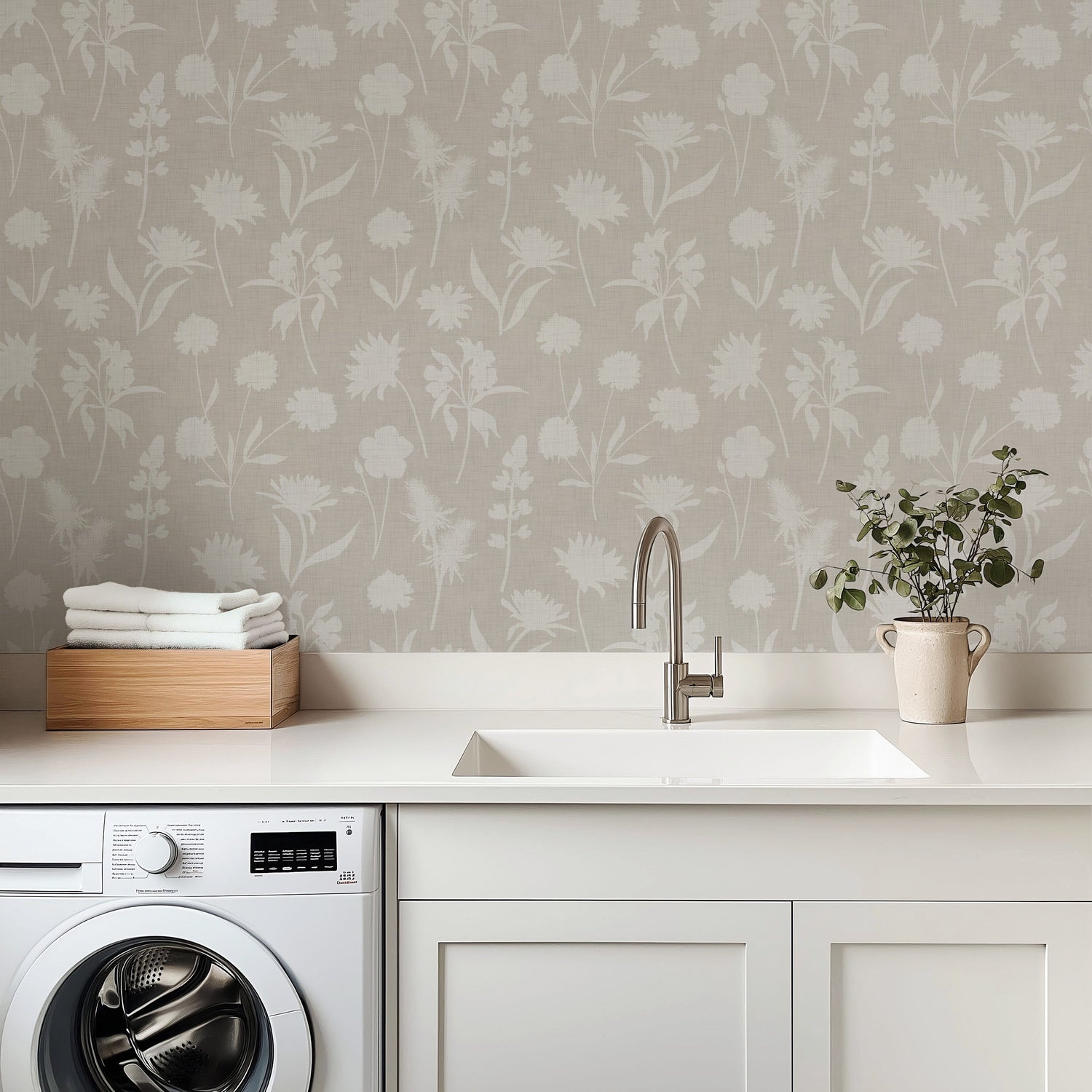 Gwyneth Wallpaper by Tracy Stone Design