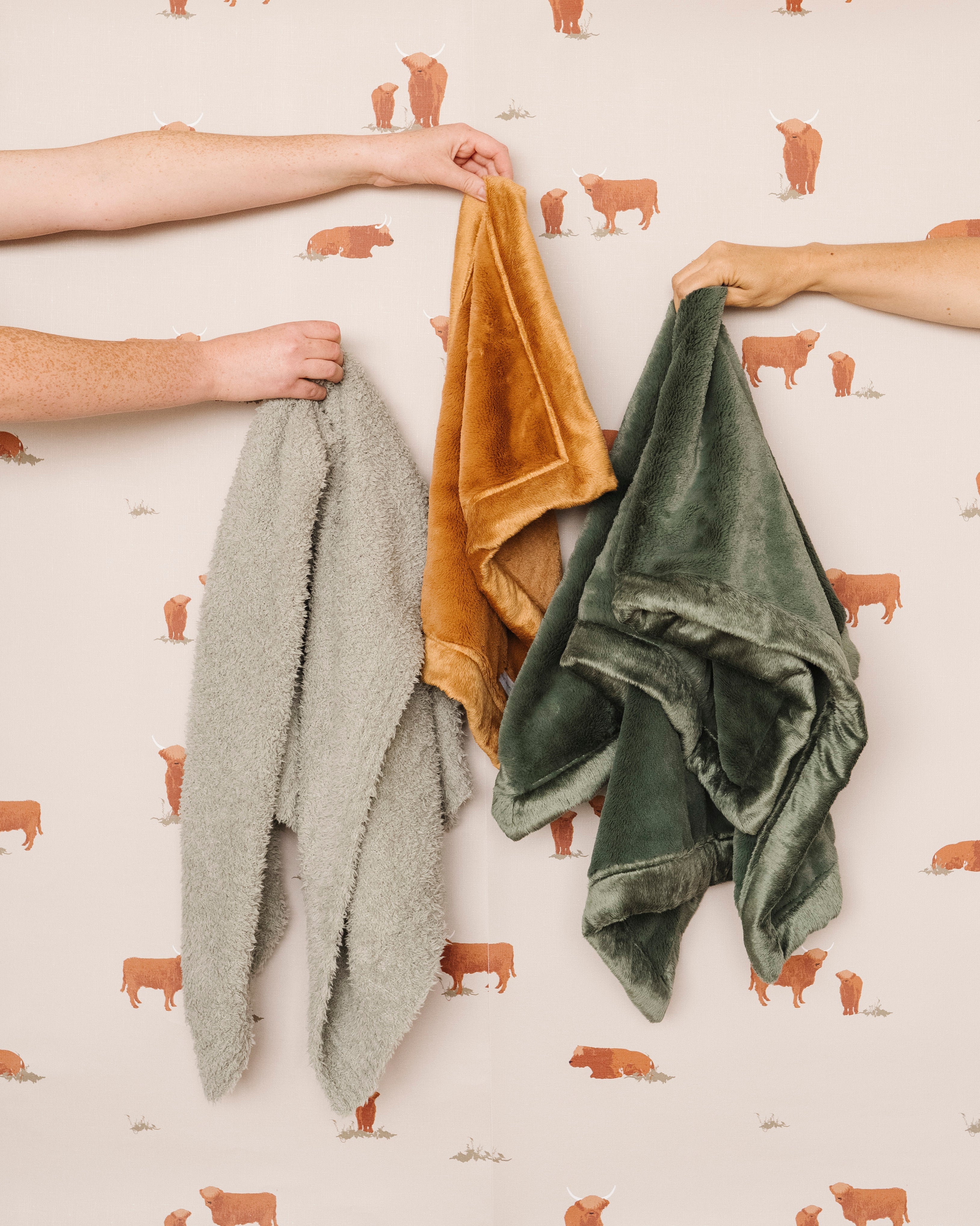 Cow Wallpaper by Saranoni