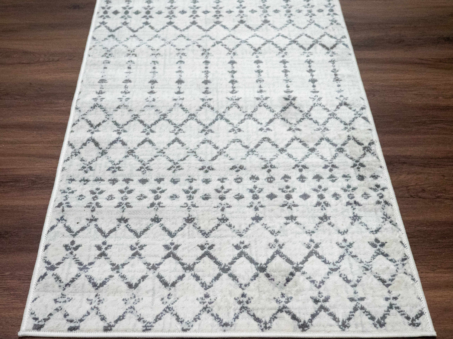 Tigri Aztec 2310 Ivory Rug - Promo