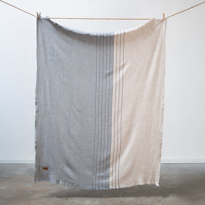 Horizon Throw - Beige/Light Gray/Navy